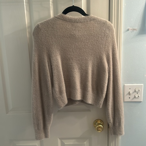 Aerie fuzzy gray cardigan - Picture 4 of 5
